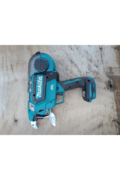 Makita attache treillis